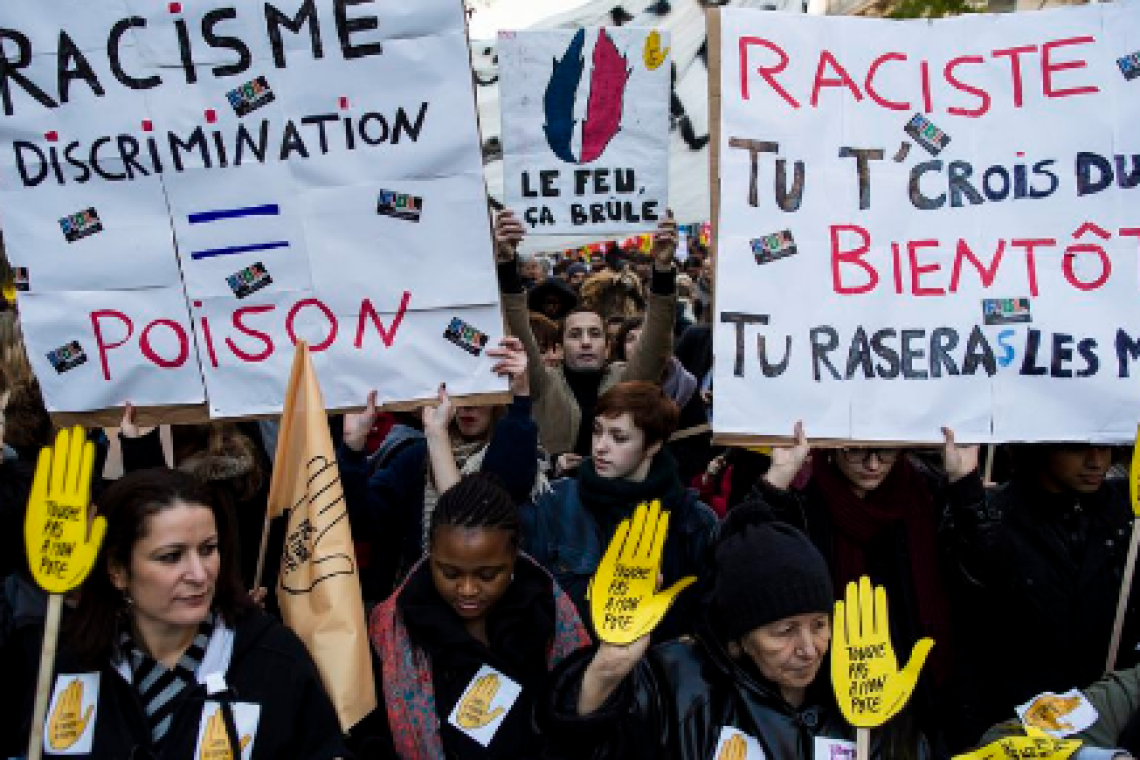 Haines, racisme et extrême droite en France : "La jeunesse emmerde le FN" : nouvelle mobilisation contre une victoire du RN aux législatives